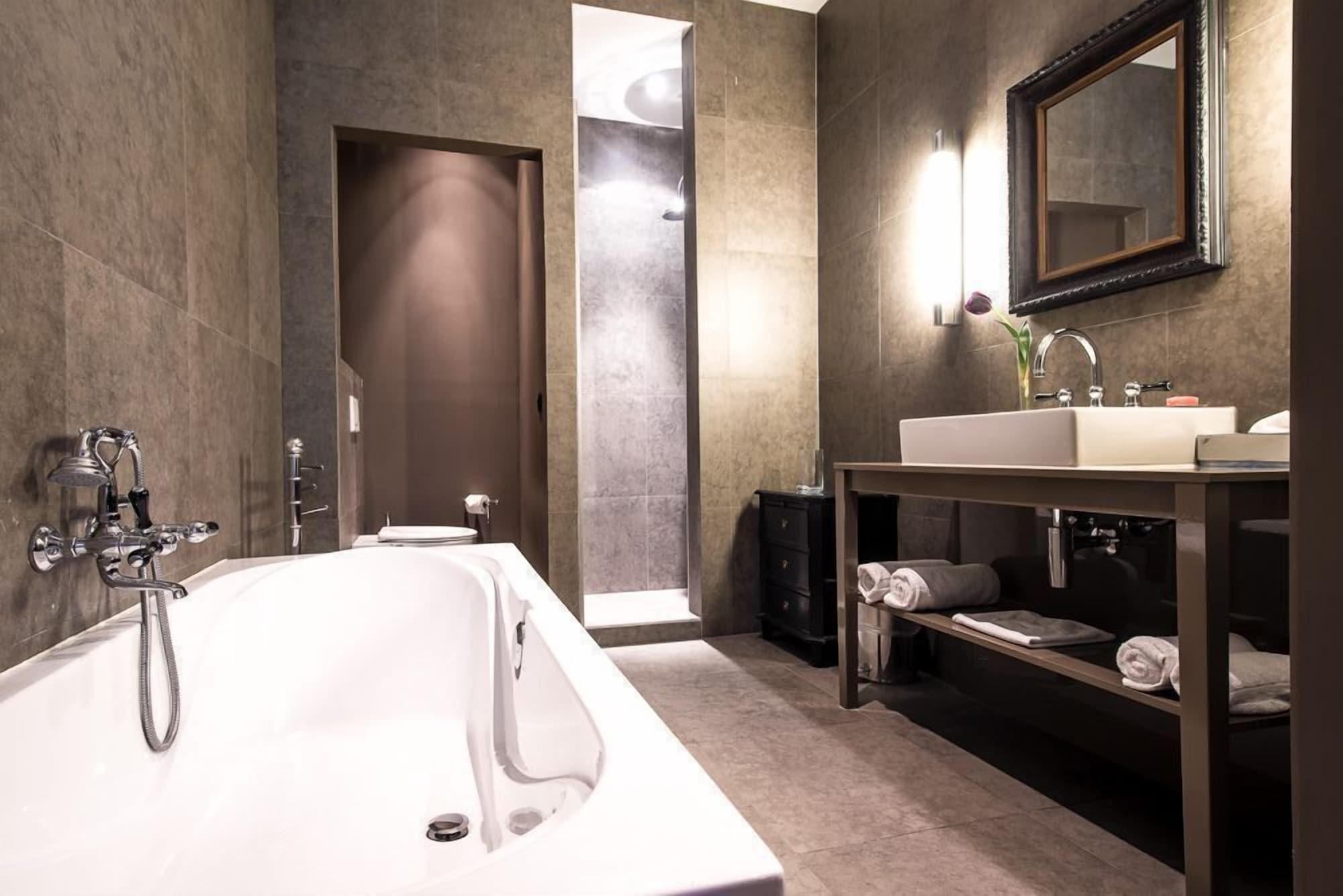 Hotel Les Nuits Antwerpen Eksteriør bilde
